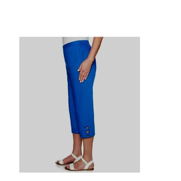 Women's Alfred Dunner Studio Lattice Cuff Blue Capris Size 8 NEW MSRP $48 - Picture 2 of 3